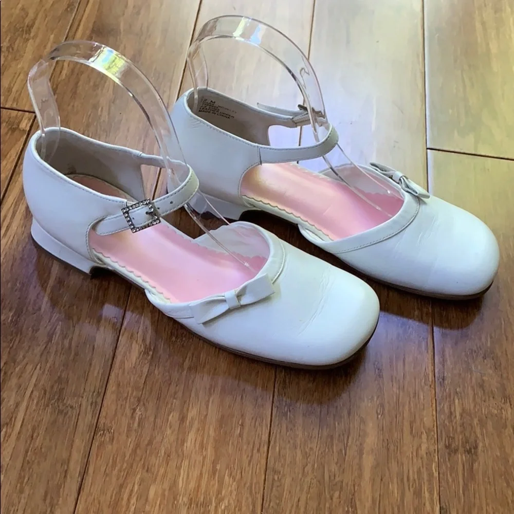 ☀️ 3/$36 or 2/$30 STRIDE RITE Girls White Leather 1” Heel Dress Sz 2
